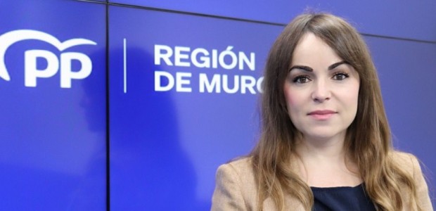 Rebeca Pérez: “Si hay un partido que utiliza las instituciones como trampolín electoral de sus candidatos, ese es el PSOE”