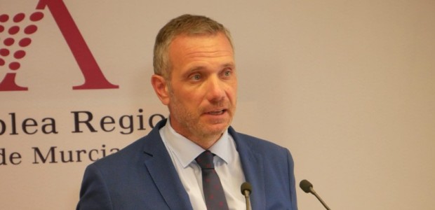 Segado: “Ante un Gobierno de Sánchez ocupado en hacer frente a su interminable agenda judicial, el de López Miras se centra en seguir mejorando la calidad de vida de los ciudadanos de la Región”