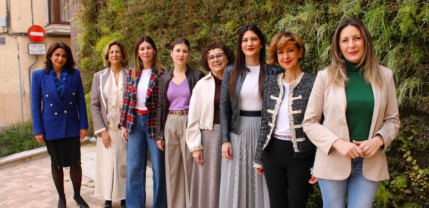 El PP lanza en Lorca una ofensiva conjunta en todos los parlamentos para conseguir una Ley Orgánica nacional que prohíba el burka