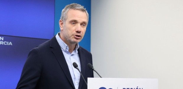 Segado: “Confiamos en que las guerras internas en Vox no mermen ni condicionen el diálogo necesario para sacar adelante asuntos de interés para la Región”