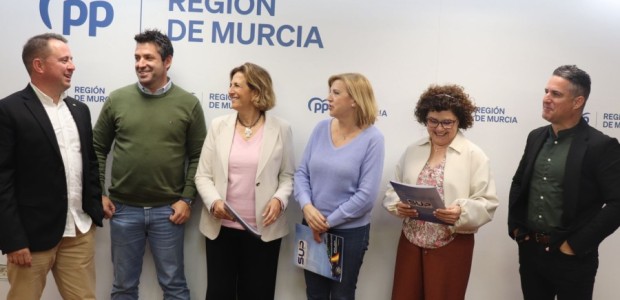 El PP exige un refuerzo de la plantilla en el puesto fronterizo del Aeropuerto Internacional de la Región para hacer frente al aumento de la actividad prevista para este verano
