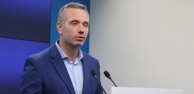 El PP denuncia que Lucas “oculta información y se pone las medallas de los éxitos de la Guardia Civil mientras la desprotege frente a las mafias”