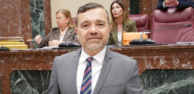 El PP exige suprimir el impuesto a la generación eléctrica, mantener el IVA reducido y ayudas “para frenar la escalada de precios de la luz que Sánchez ha disparado”